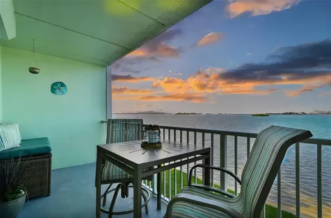 464 N Paula Drive Dunedin FL 34698