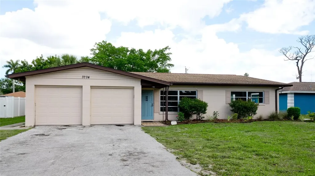 3704 17th Avenue W Bradenton FL 34205