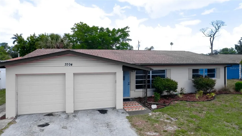 3704 17th Avenue W Bradenton FL 34205