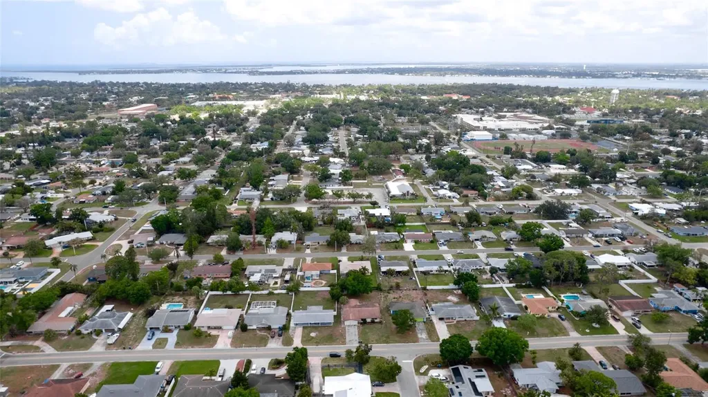 3704 17th Avenue W Bradenton FL 34205