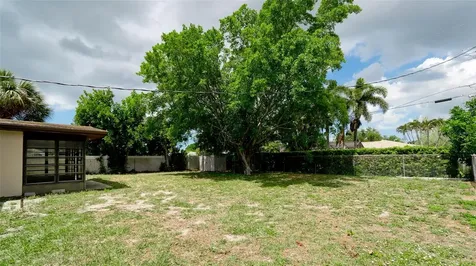 3704 17th Avenue W Bradenton FL 34205