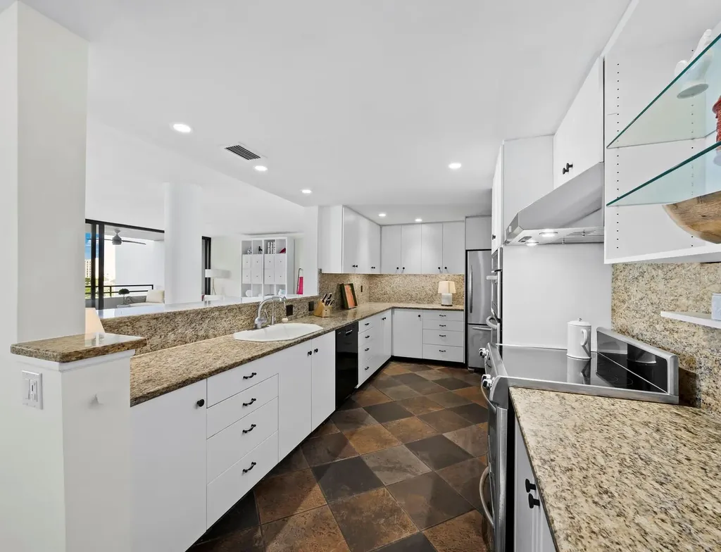 1255 N Gulfstream Avenue Sarasota FL 34236