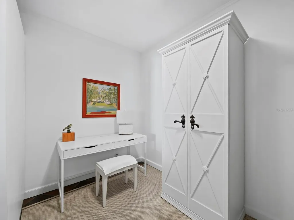 1255 N Gulfstream Avenue Sarasota FL 34236