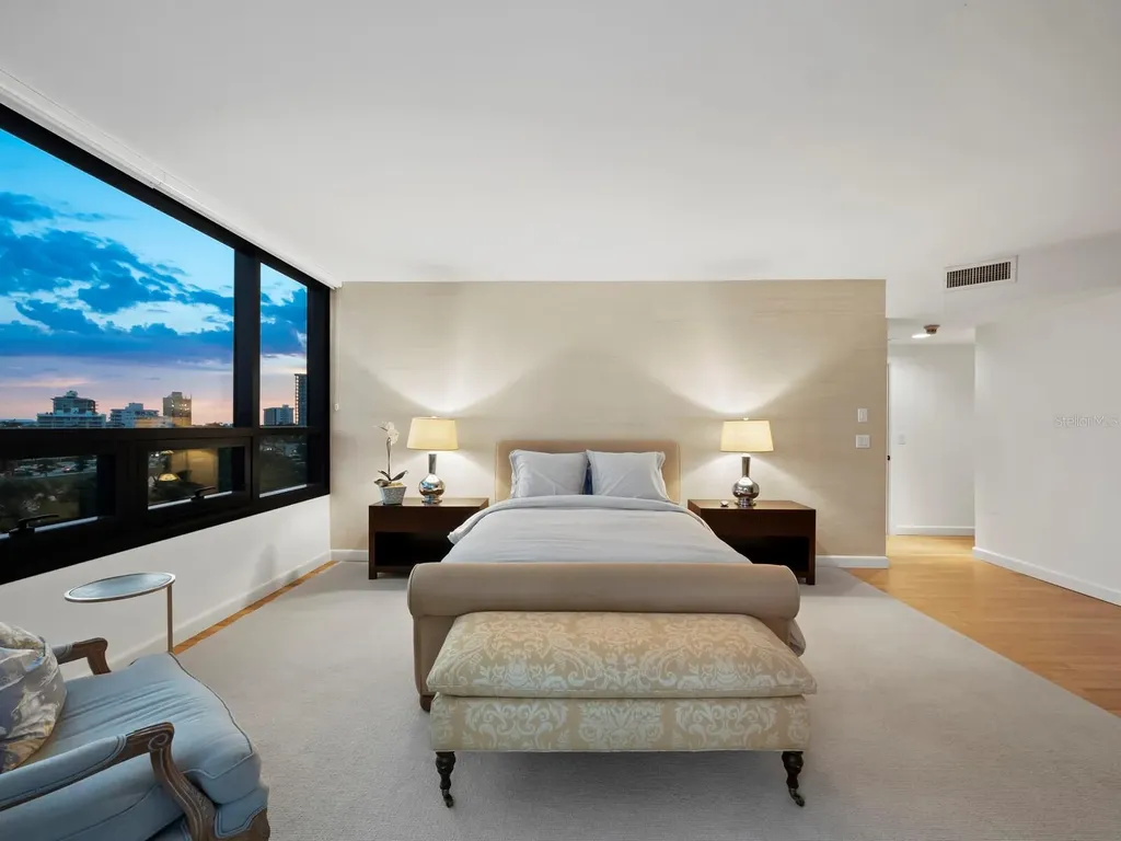 1255 N Gulfstream Avenue Sarasota FL 34236