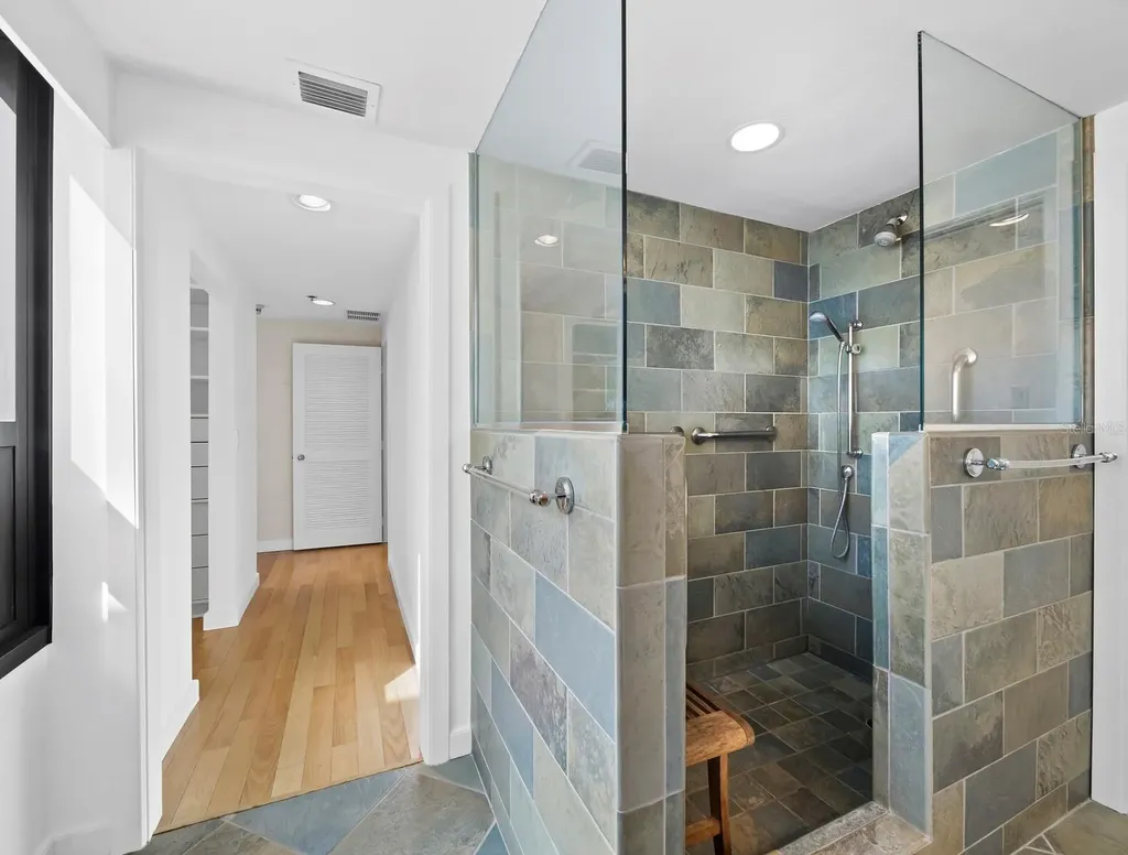 1255 N Gulfstream Avenue Sarasota FL 34236