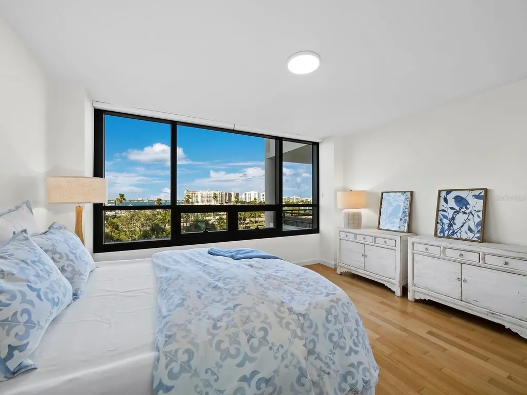 1255 N Gulfstream Avenue Sarasota FL 34236