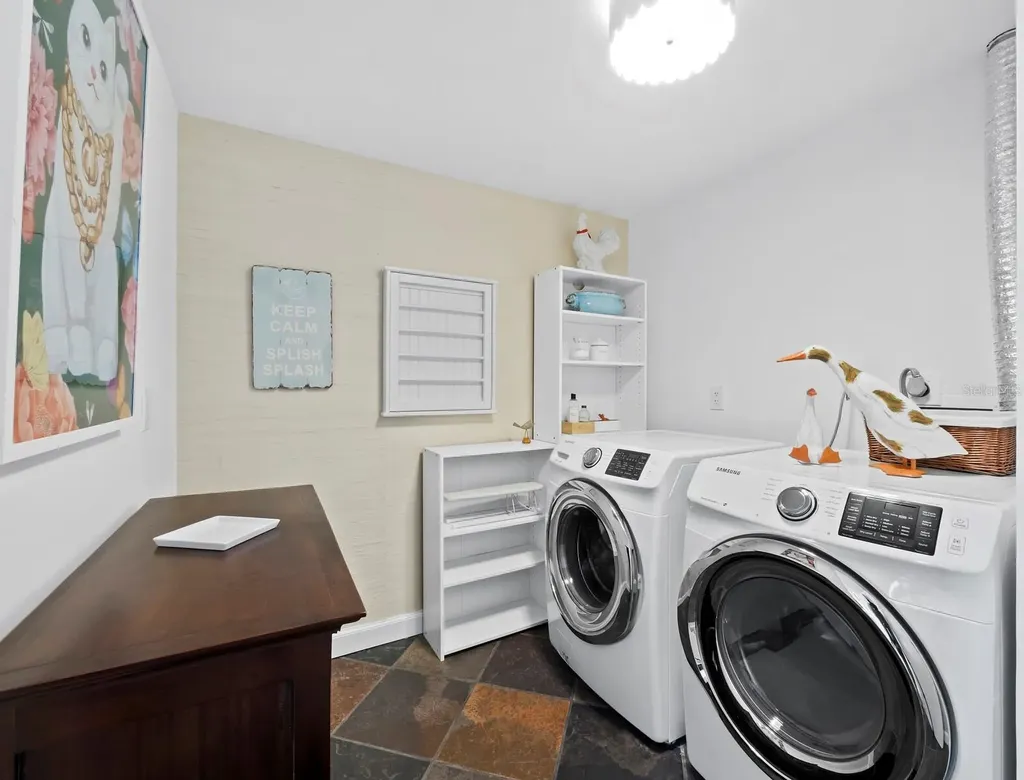 1255 N Gulfstream Avenue Sarasota FL 34236