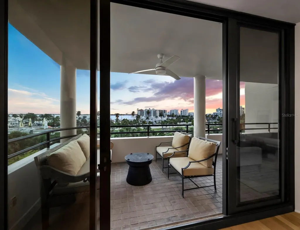 1255 N Gulfstream Avenue Sarasota FL 34236