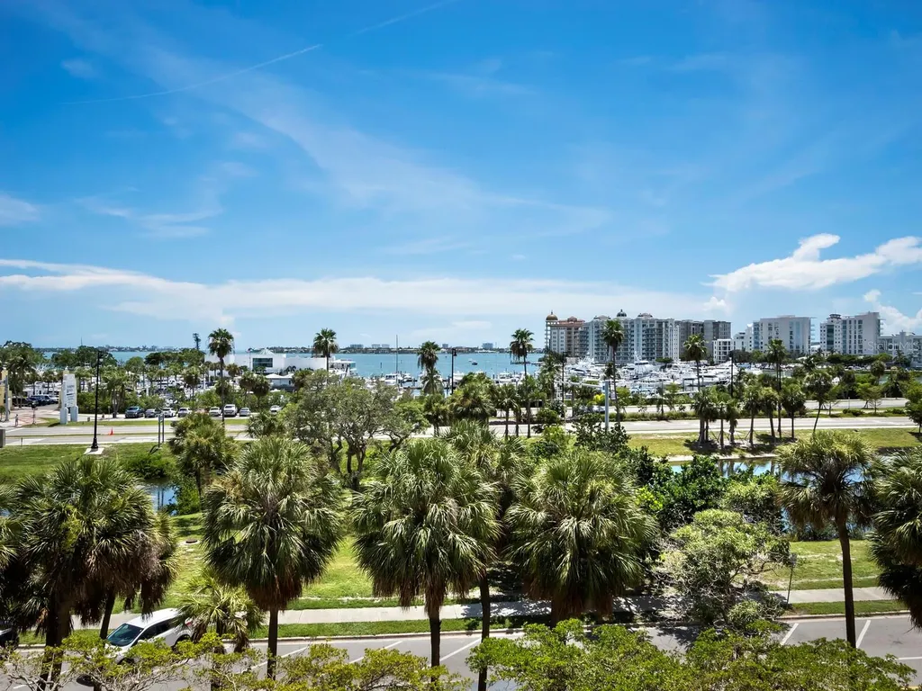 1255 N Gulfstream Avenue Sarasota FL 34236