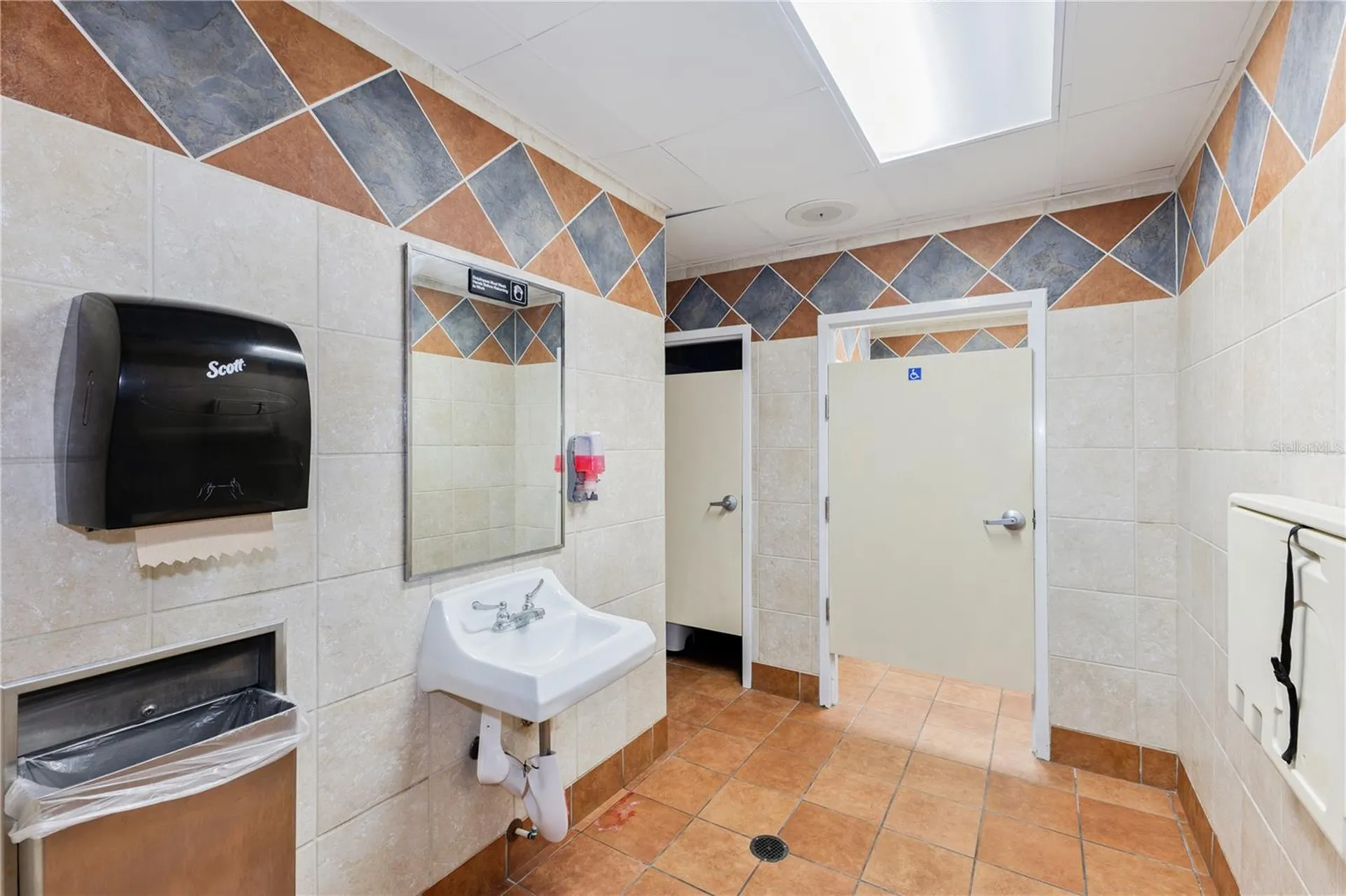 8841 Commodity Circle Orlando FL 32819