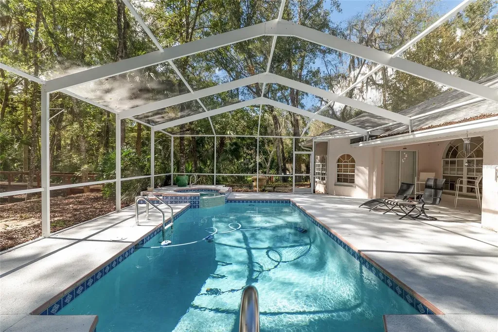 90 Winding River Lane Inglis FL 34449