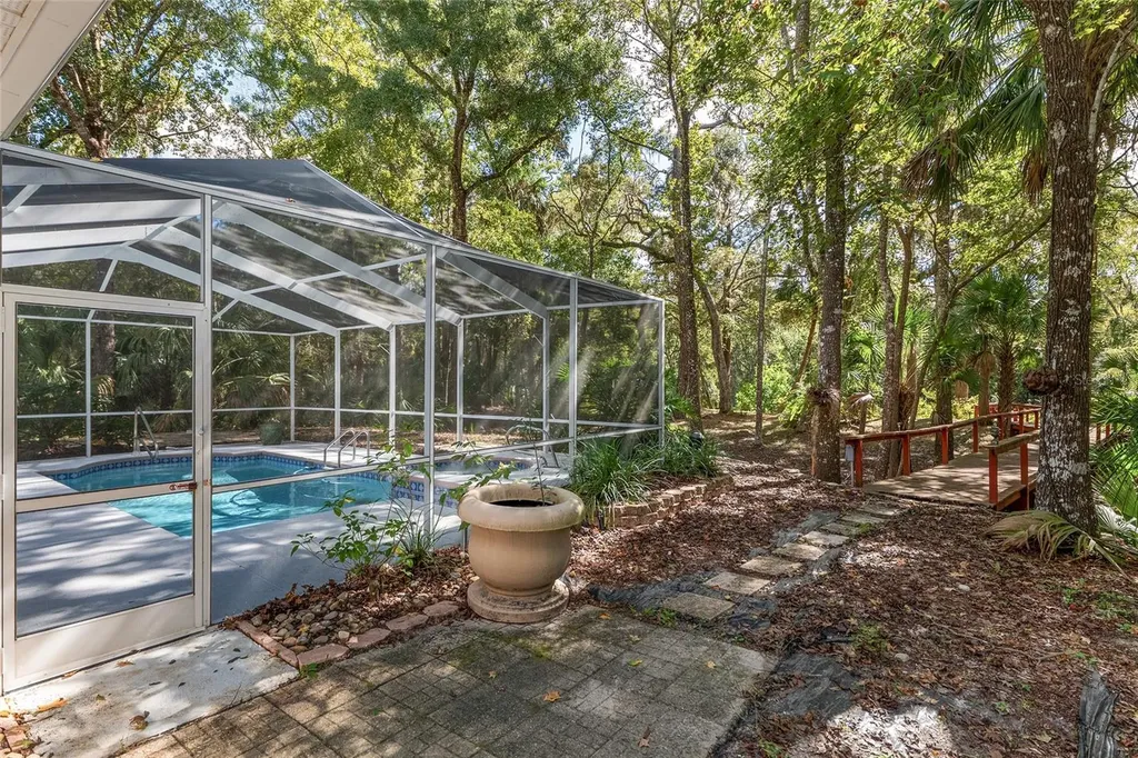 90 Winding River Lane Inglis FL 34449
