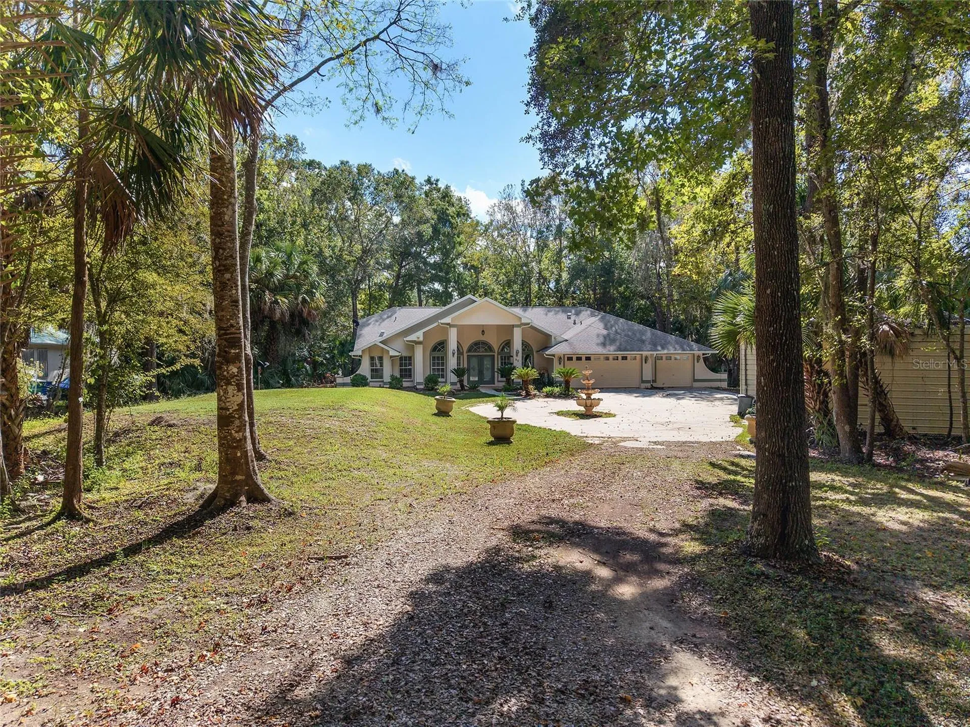 90 Winding River Lane Inglis FL 34449