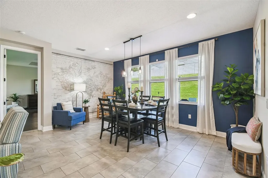 2019 Panoramic Circle Apopka FL 32703