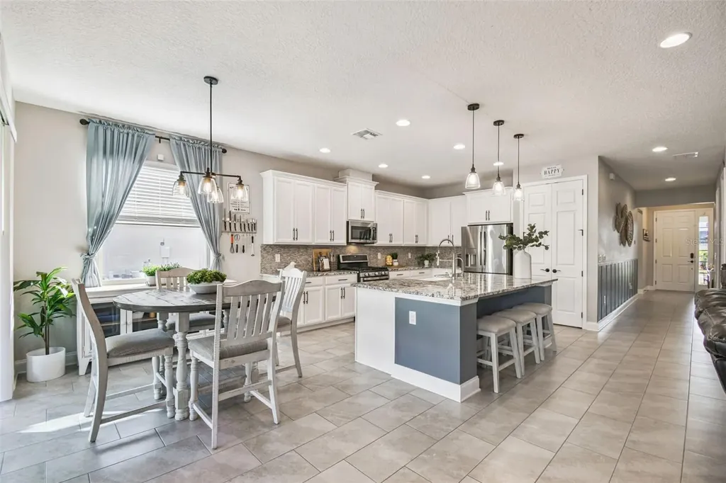 2019 Panoramic Circle Apopka FL 32703