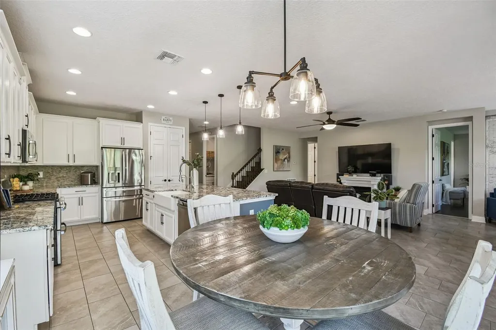 2019 Panoramic Circle Apopka FL 32703