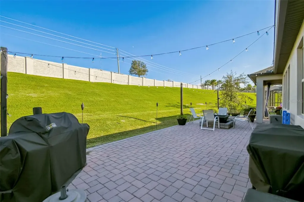 2019 Panoramic Circle Apopka FL 32703