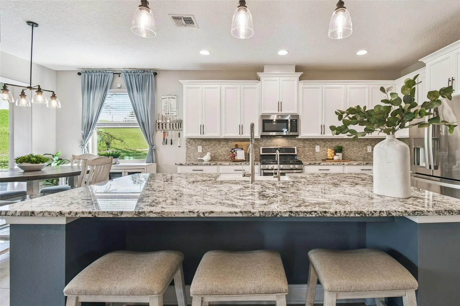 2019 Panoramic Circle Apopka FL 32703