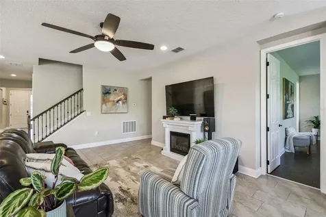 2019 Panoramic Circle Apopka FL 32703