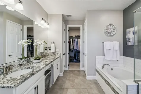 2019 Panoramic Circle Apopka FL 32703