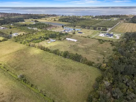 1875 N Division Street Oviedo FL 32765