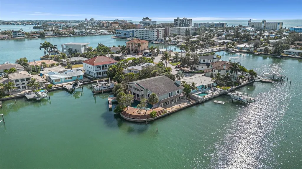 5903 Bimini Way N St Pete Beach FL 33706