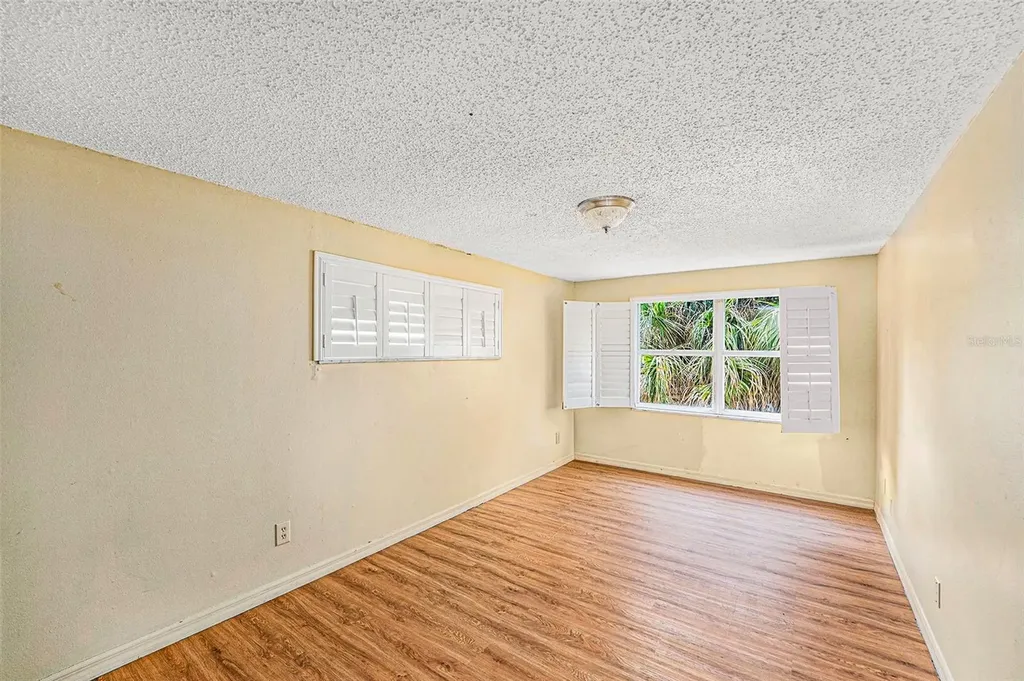 5903 Bimini Way N St Pete Beach FL 33706