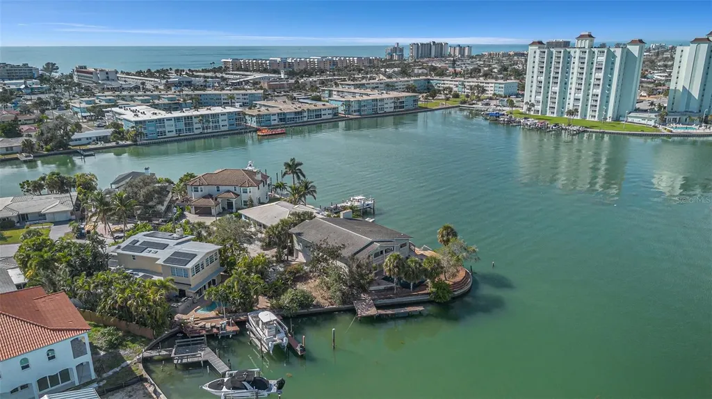 5903 Bimini Way N St Pete Beach FL 33706