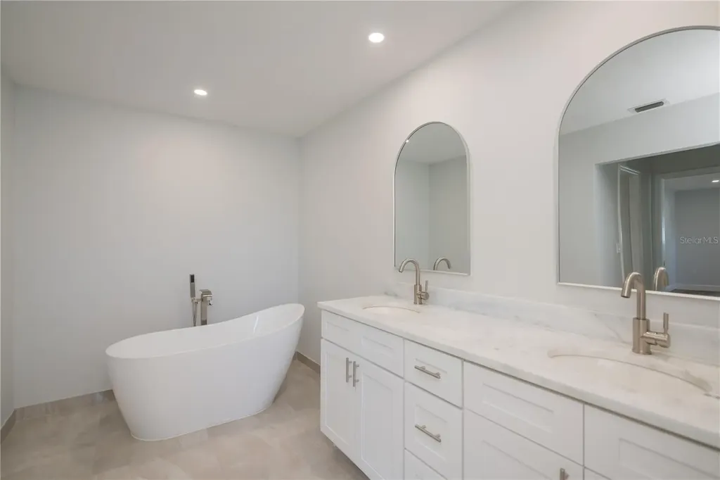 7095 Beardsley Street Englewood FL 34224