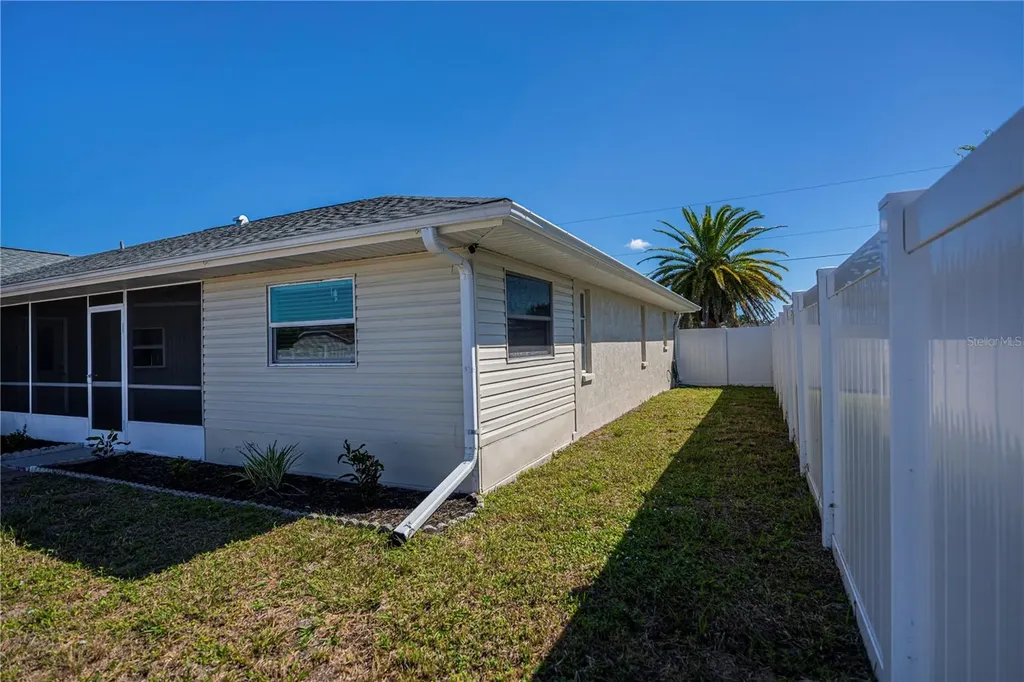 7095 Beardsley Street Englewood FL 34224