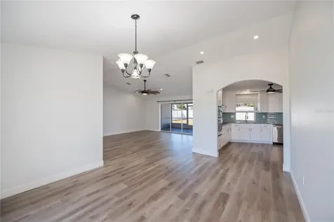 7095 Beardsley Street Englewood FL 34224