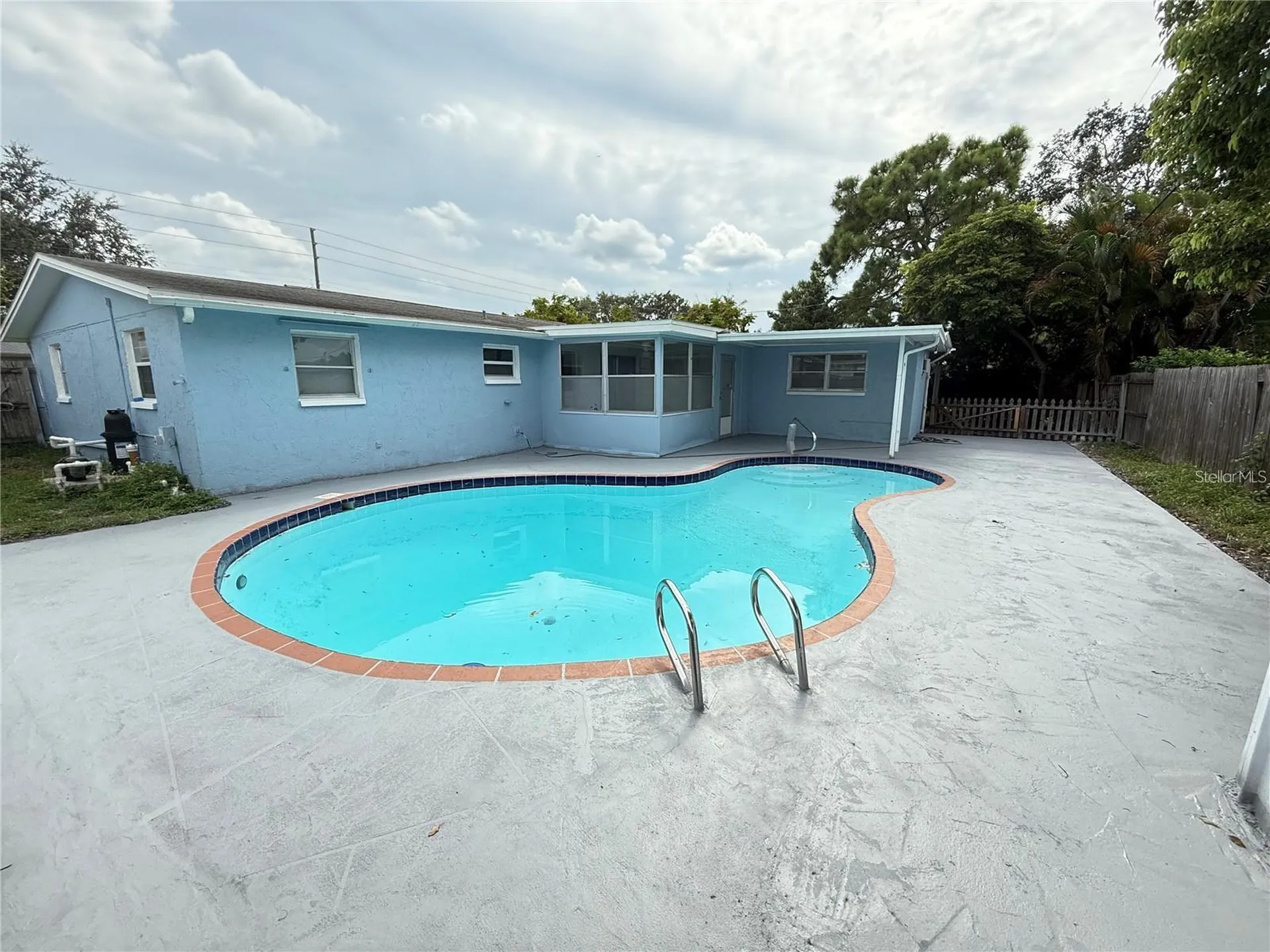 4233 Darlington Road Holiday FL 34691