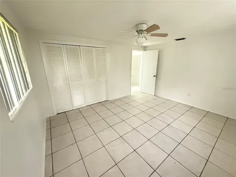 4233 Darlington Road Holiday FL 34691