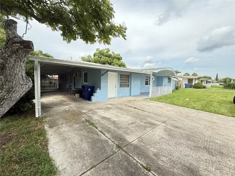 4233 Darlington Road Holiday FL 34691