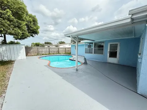 4233 Darlington Road Holiday FL 34691