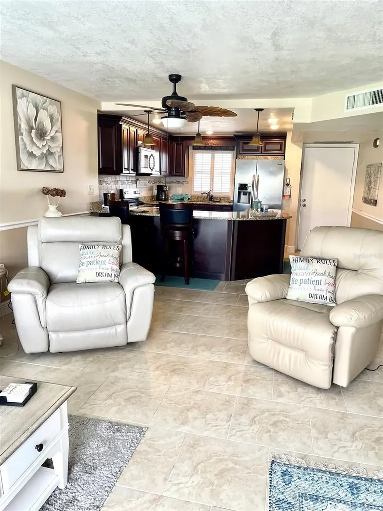 4650 Cove Circle St Petersburg FL 33708