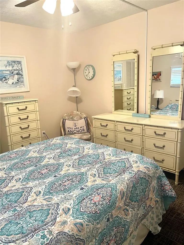 4650 Cove Circle St Petersburg FL 33708