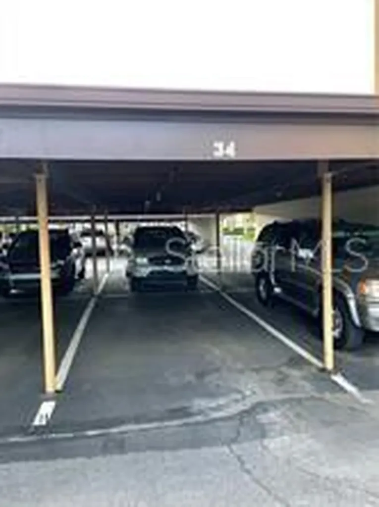 4650 Cove Circle St Petersburg FL 33708