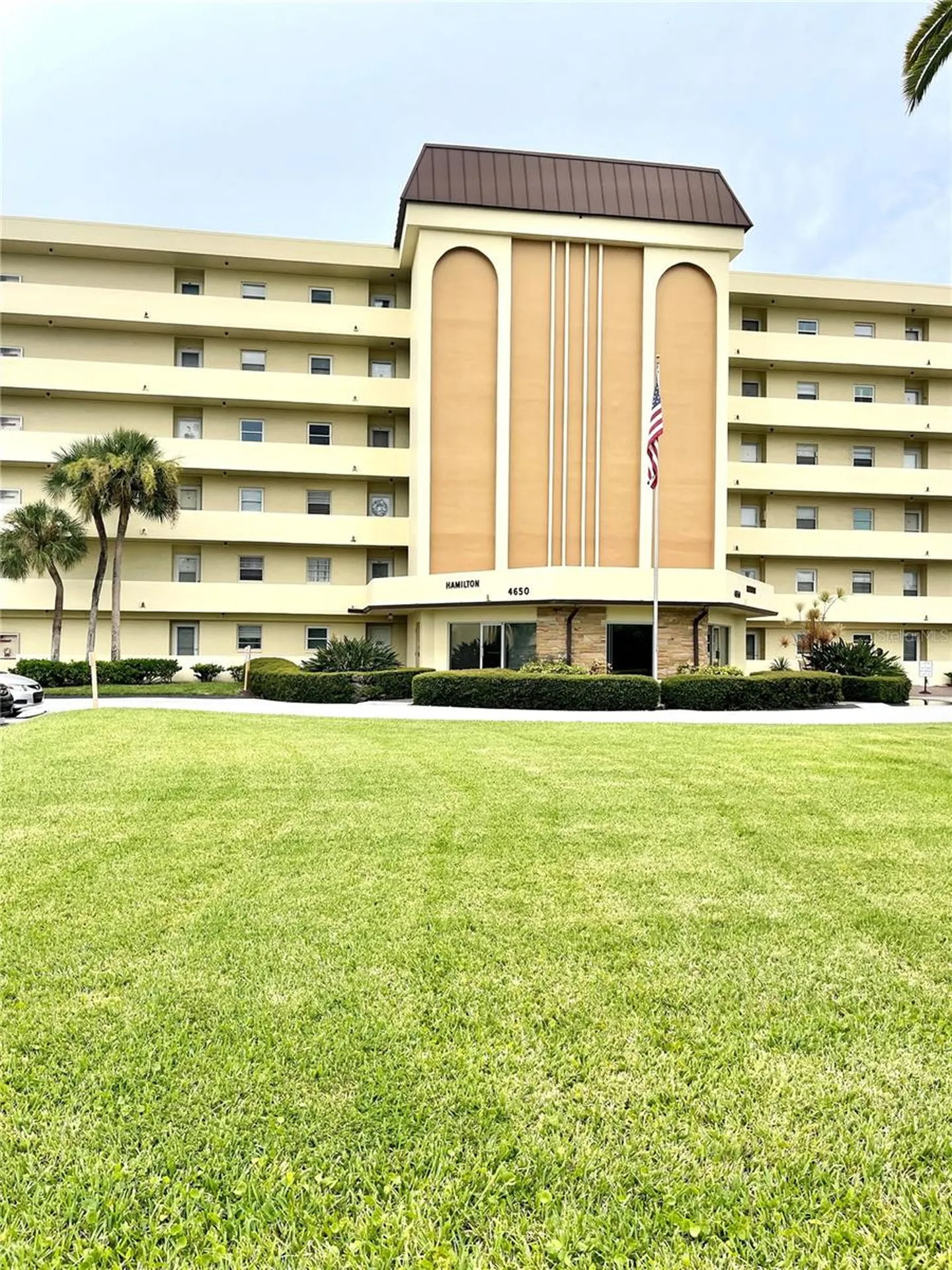 4650 Cove Circle St Petersburg FL 33708