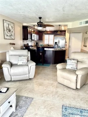 4650 Cove Circle St Petersburg FL 33708