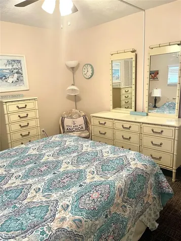 4650 Cove Circle St Petersburg FL 33708