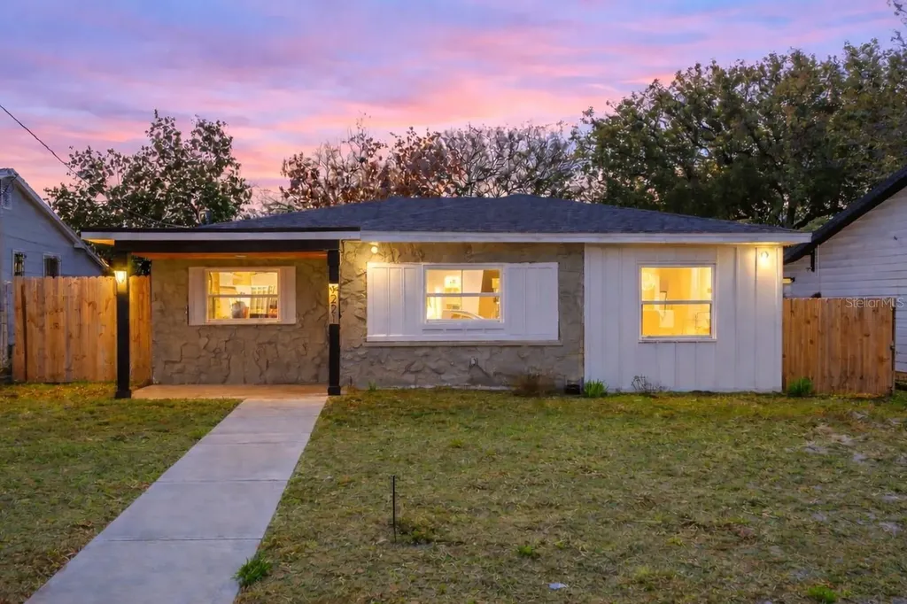 1221 E Emma Street Tampa FL 33603