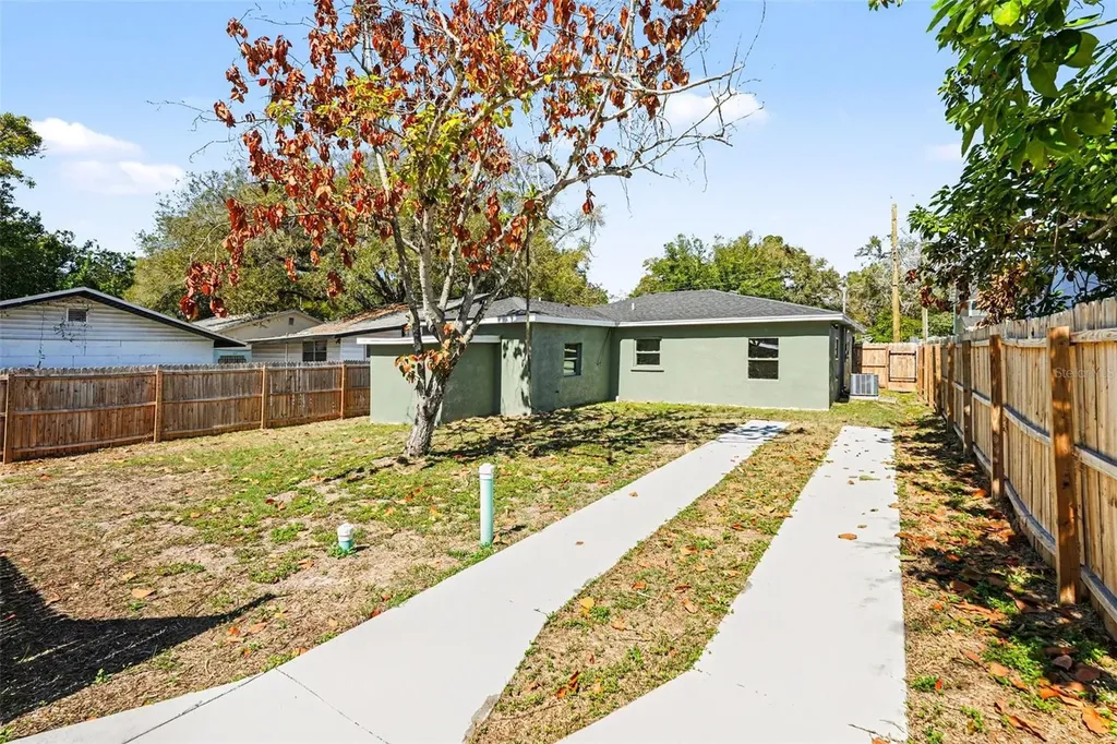 1221 E Emma Street Tampa FL 33603