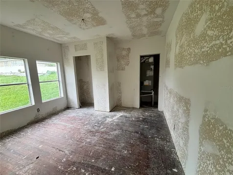 1020 E Main Street Haines City FL 33844