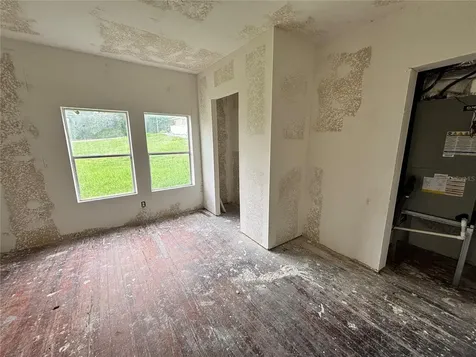 1020 E Main Street Haines City FL 33844