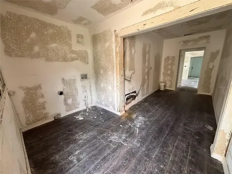 1020 E Main Street Haines City FL 33844