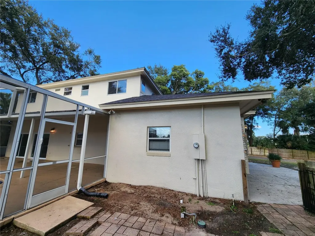 24247 Wolf Branch Road Sorrento FL 32776