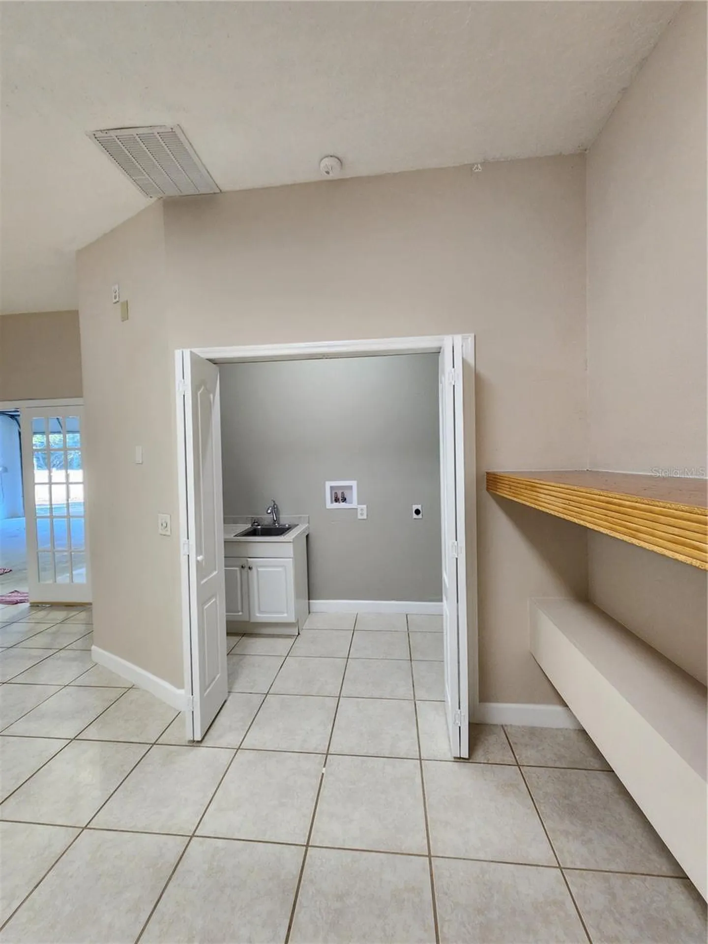 24247 Wolf Branch Road Sorrento FL 32776