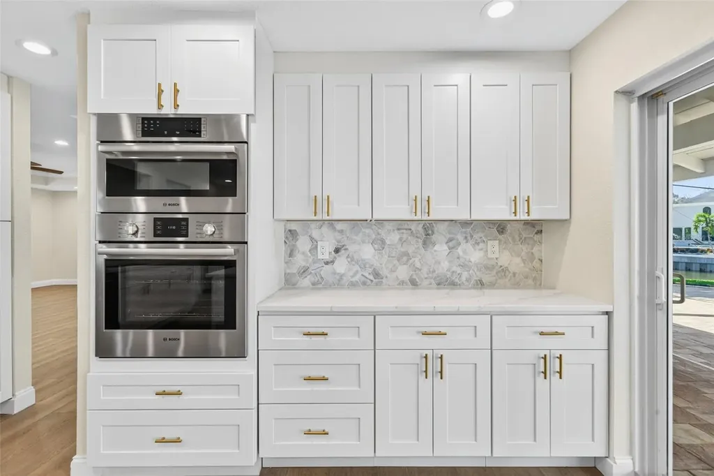 910 Siesta Key Place Sarasota FL 34242