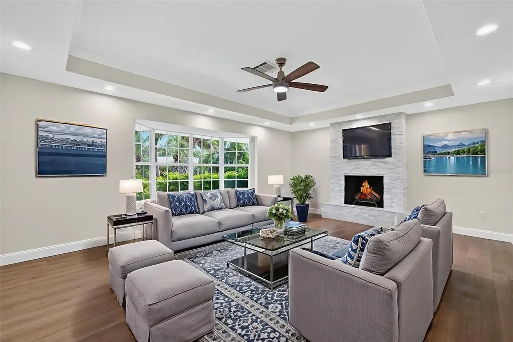 910 Siesta Key Place Sarasota FL 34242